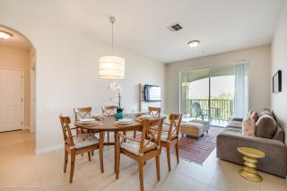Cozy Condo wPrivate Balcony & FREE Resort Access - Orlando - 1