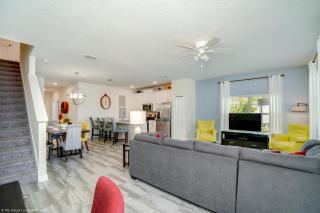 Stunning Lakeview Townhome w Private Pool - Kissimmee - 6