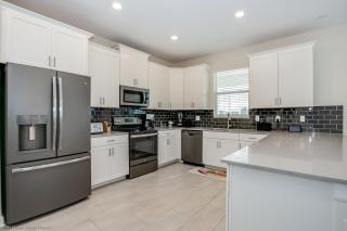 Contemporary Home w Private Pool& Spa - Davenport - 1