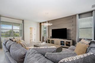 Contemporary Home w Private Pool& Spa - Davenport - 2