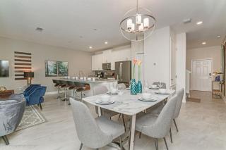 Modern Townhome wPrivate Pool FREE Water Park - Kissimmee - 4