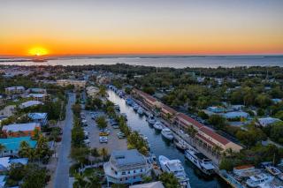 Waterside Suites and Marina - Key Largo - 7
