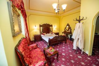 Lovecký zámeček - 2