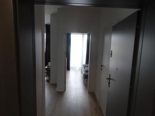 Black&White Apartment Bis - Małe Garbary 8 - Poznań - 4