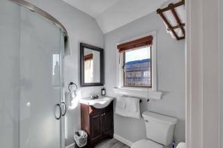 College Inn Hotel - 4