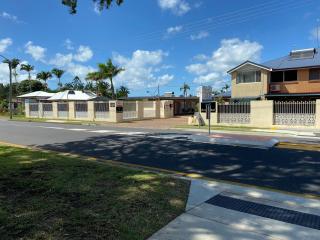 Hervey Bay Motel - 0