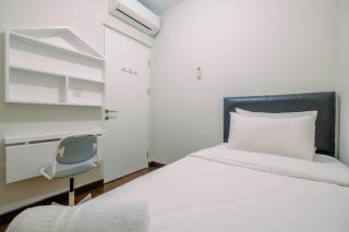 Spacious and Modern 2BR Springlake Summarecon Bekasi Apartment By Travelio - 5