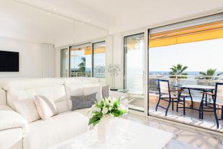 On La Croisette: new 2 bedrooms with sea view - Cannes - 9