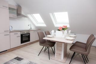 T&K Apartments near Messe Fair Trade Düsseldorf und Airport 3B - Duisburg - 7