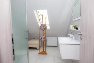 T&K Apartments near Messe Fair Trade Düsseldorf und Airport 3B - Duisburg - 2