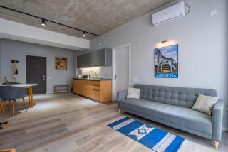 OUTLOOK TOWER Loft Apartment with Stunning view - Tbilisi - 6