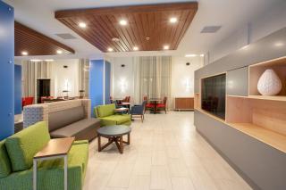 Holiday Inn Express & Suites Phoenix Glendale Dist by IHG - Glendale - 9