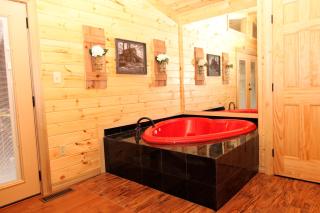 Mountain Hideaway - 8