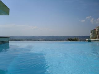 Appartements vue panoramique avec piscine et jacuzzi - Langlade - 1