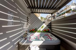 Supreme Comfort Apartments by Athens Stay - Atene - 4