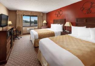 Roosevelt Grand Dakota SureStay Collection by Best Western - Dickinson - 3