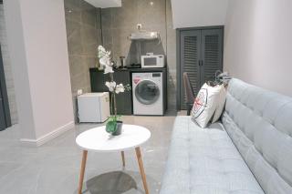 Deluxe Studio & Suite by RR - Singapore - 7