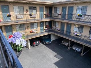 Westwind Lodge - Oakland - 6
