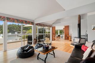 Beach Front, Palms Beach House - Kaiteriteri House - Tasman - 7