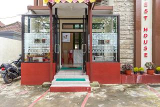 RedDoorz near Dino Park - Malang - 5