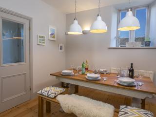 Rosemary Cottage - 2