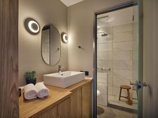 Oceanis Suites with Private Heated Pools and Sea View, by ZanteWize - Kipseli - 1