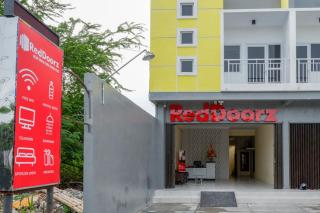 RedDoorz near Graha Saba Buana Solo - Kadipiro - 0