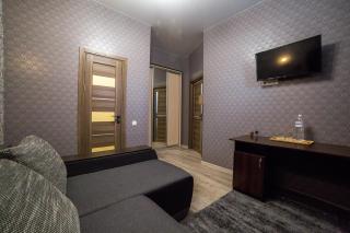 HOLLYWOOD - Poltava - 4