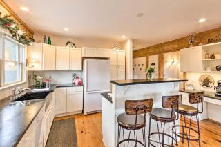 Quaint Creston Hideaway with Mtn Views and Hot Tub! - Creston - 4
