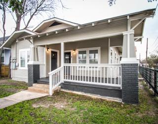 Hackberry St #A Renovated 2BR/2BA Near Downtown - San Antonio - 8