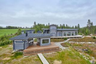 Huvila erämaajärven rannalla Taivalkoskella - 9