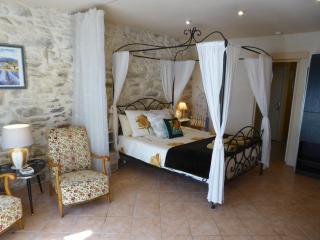 Mas Saint Antoine - Rognonas - 8