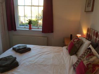 City Centre - The Old Committee Room-free parking - York - 3