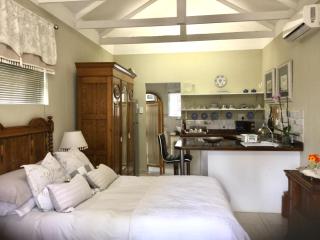 Oak Leaves Cottage Clarens - 8