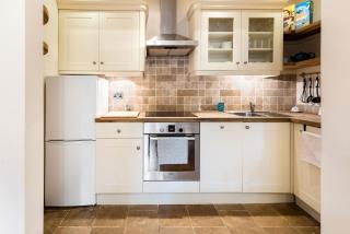 Bikki Apartments - 2 Bedroom - Harrow - 5