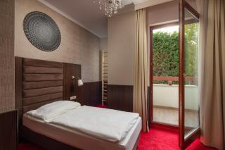 Hotel Kristály Imperial - Tata - 2