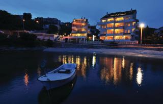 Sea View Apartments Sirena Okrug Gornji - Okrug Gornji - 3