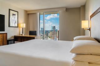 Hyatt Regency Miami - 2