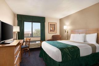 Travelodge by Wyndham Pecos - Pecos - 3