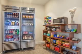 Holiday Inn Express & Suites Panama City Beach Beachfront by IHG - Panama City Beach - 6