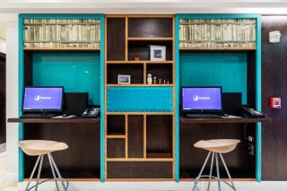 Premier Inn Doha Airport - Doha - 1