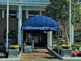 Lakeside Inn - Wakefield - 9