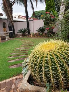 Invite Guest House - Self Catering Accommodation in Vanderbijlpark - Vanderbijlpark - 2