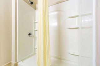 Econo Lodge Lincoln - 1