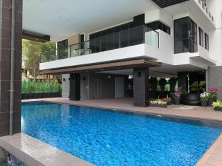 Top Floor Gorgeous Sunset View - Mae Phim Beachfront Condo - Mae Pim - 6