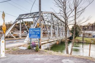 Creekside Retreat - Morganton - 2