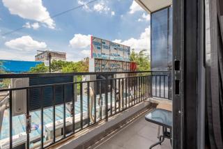 RedDoorz near Tanjung Duren 2 - 9