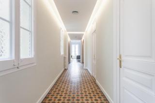 6 dormitorios en Apartamento Modernista en el Corazon de Barcelona - Barcelone - 8