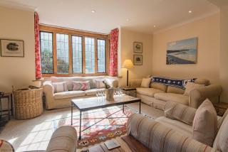 Hockley House by Bloom Stays - 9