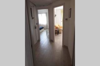 Grand F2 60mq centre Antibes, proche plages, commerces, 2 balcons, parking, train, bus, deco vintage, pet friendly, idéal famille ou 1-2 couples - Antibes - 4